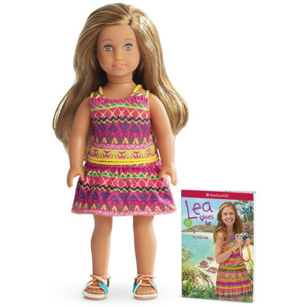 American Girl Doll NEW 2 Book and Mini Doll Play Set Lea Dives In